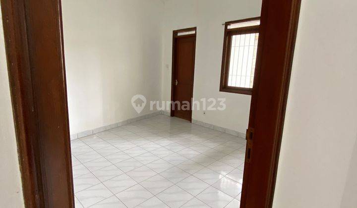 Jual Cepat Rumah Bagus Siap Huni Di Komplek Pondok Hijau Murah  2