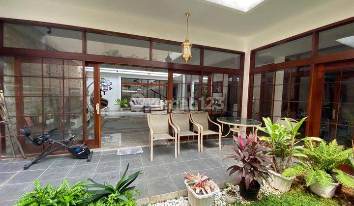 Rumah di Jalan setra sari Bagus SHM Lokasi Favorit  1