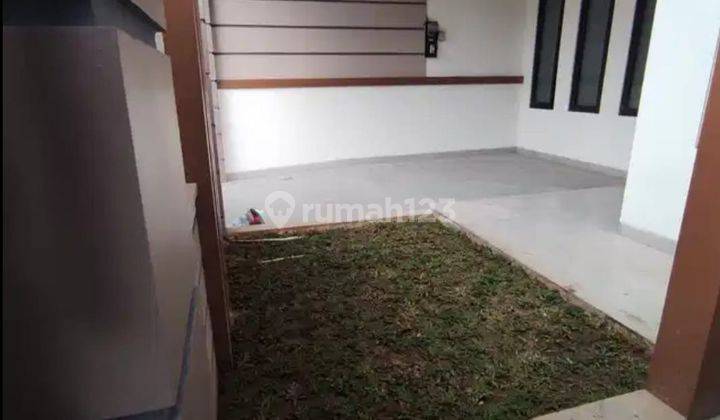 Rumah 2 Lantai Dijual Lokasi Strategis Harga Murah Dalam Komplek Griyaloka BSD 2