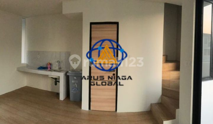 Dijual Rumah Di Perumahan Uptown Estate Cikarang