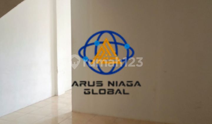 Disewakan Ruko 2 Lantai di Cikarang Utara Disewakan Ruko 2 Lantai di Cikarang Utara
