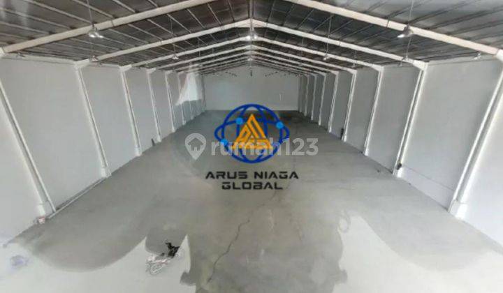 Disewakan Gudang Delta Silicon Lippo  Gudang Dengan Loading Dock 2