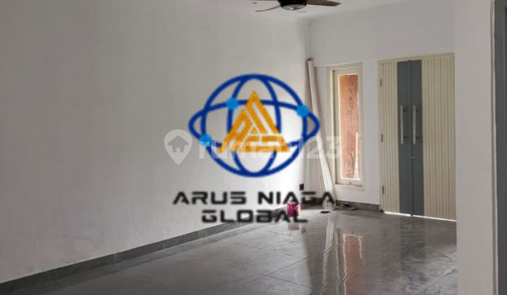 Disewakan Rumah di Perumahan Meadow Green Cikarang Disewakan Rumah di Perumahan Meadow Green Cikarang