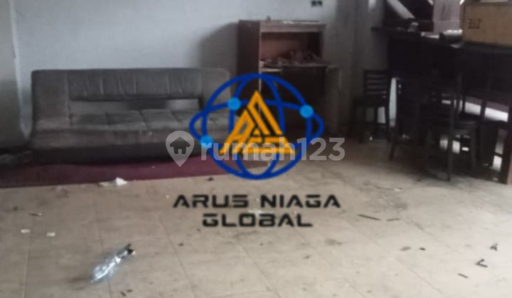 For Rent 3-Storey Shop House in Margonda Depok with SHM Certificate. For Rent 3-Storey Shop House in Margonda Depok with SHM Certificate.