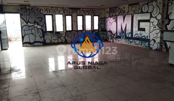 For Rent: 3rd Floor Shop House on Margonda, Depok For Rent: 3rd Floor Shop House on Margonda, Depok