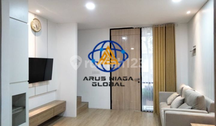 Disewakan Rumah di Perumahan Waterfront Lippo Cikarang Disewakan Rumah di Perumahan Waterfront Lippo Cikarang