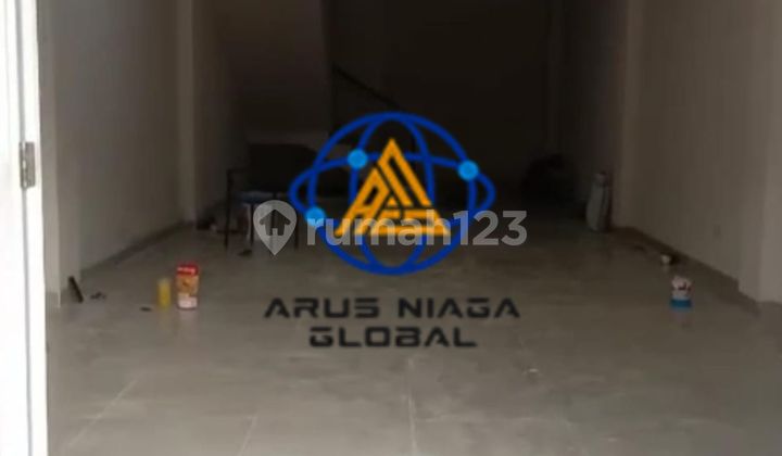 For Rent: 2-Story Shop House in Cipayung, East Jakarta