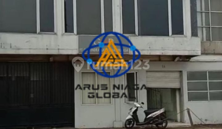 For Rent 2-Story Shop House in Bambu Apus, East Jakarta