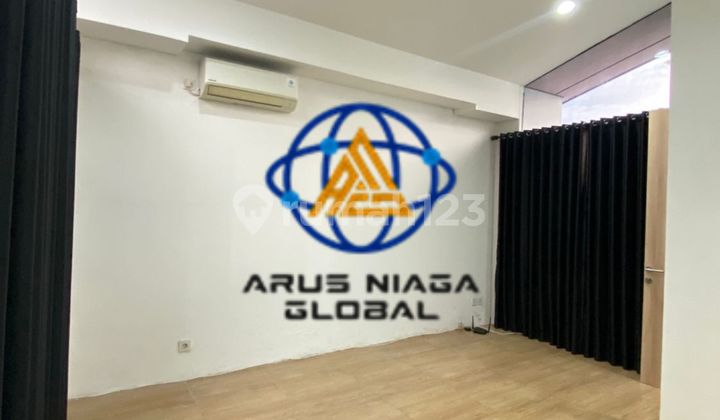 Disewakan Rumah di Perumahan Wateront Lippo Cikarang 2