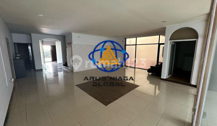 Commercial Space for Rent in Kebayoran Baru, South Jakarta