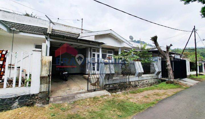 Dijual rumah 2 KT 1 KM area favorit lokasi tenang di Batu 2