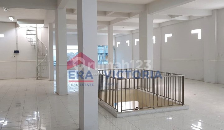 2-Story Shop House in the Center of Kediri City 2