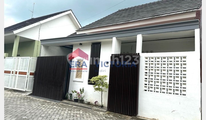 For Sale Minimalist House Near Dhaha Kediri Airport For Sale Minimalist House Near Dhaha Kediri Airport