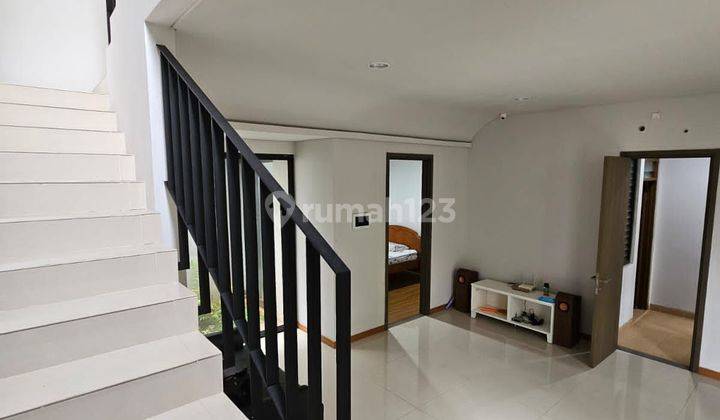 Rumah 2 Lantai Cantik Kawasan Tangerang Bsd City Kawasan Ny Deket Sama Summarecon Tangerang 2