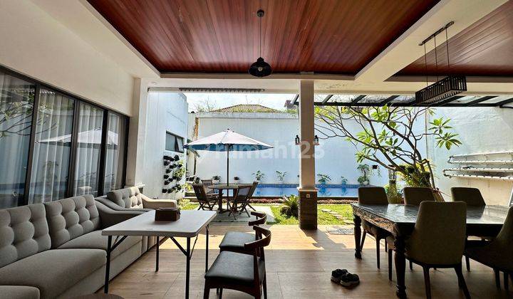 Rumah Mewah Terdapat Private Pool 1