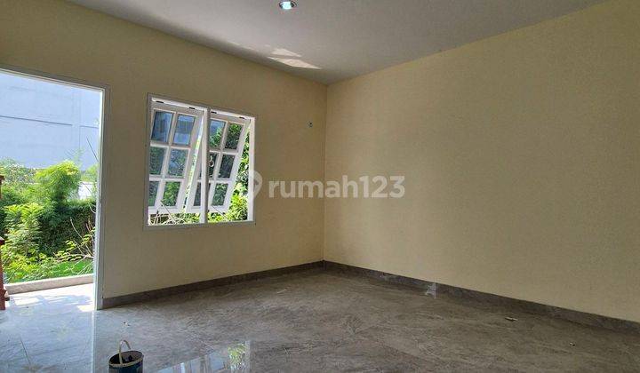 Rumah Posisi Hoek  2