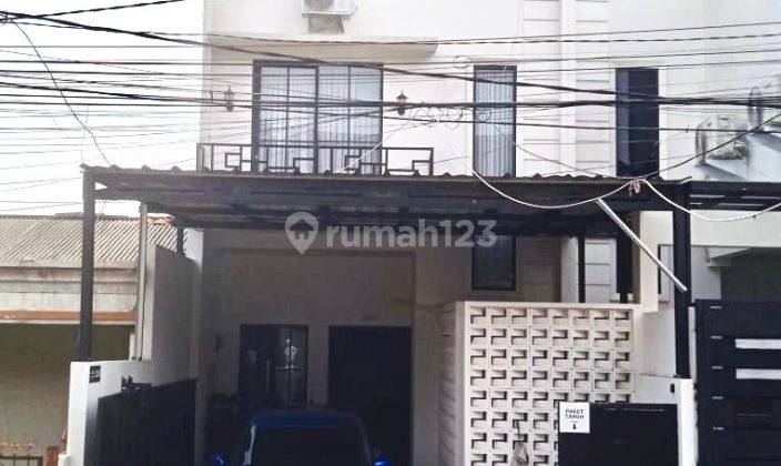 Rumah 2 Lantai Dalam Komplek Cipayung Jakarta Timur 1