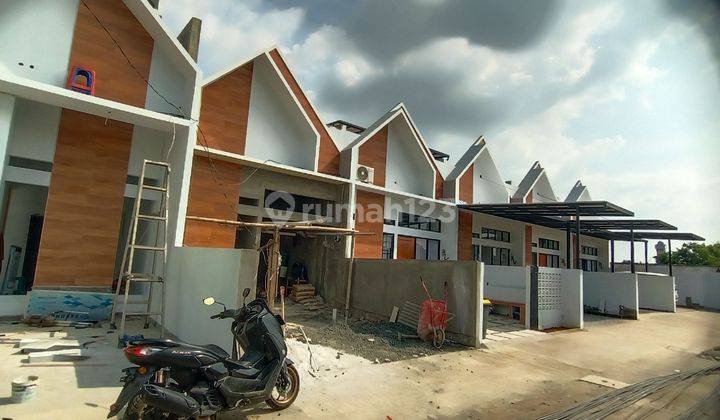 Rumah  Mewah Modern Dalam Mini Cluster Bintara 14 Bekasi Barat
 2