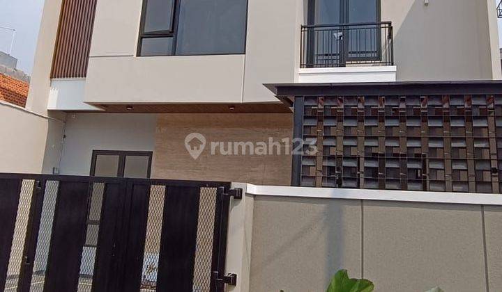 Rumah 2 Lantai  Design Modern Akses Jalan Lebar Di Pulo Asem Selangkah Ke Jalan Pemuda Jakarta Timur
 2