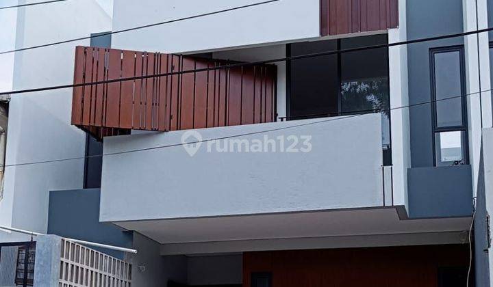 Rumah Cantik 2 Lantai di Pondok Bambu Duren Sawit Jakarta Timur 1