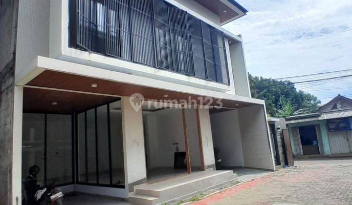 Rumah Mewah 2,5 Lantai + Rooftop Di Cibubur Akses Jalan 2 Mobil 2