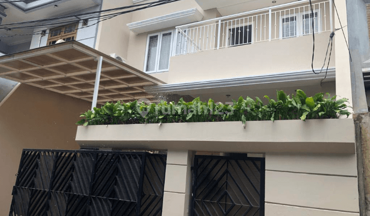 Rumah Sewa 2 Lantai Cocok Buat Keluarga Dalam Komplek Ptb Duren Sawit Jakarta Timur  1