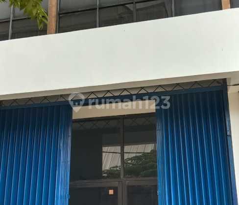 3-Story Shop House + Rooftop in Pondok Bambu, East Jakarta, Near Pahlawan Revolusi 1