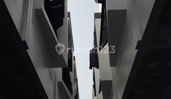 Rumah 2 Lantai Siap Huni Akses Motor Di Cipinang Elok, Jakarta Timur Rumah 2 Lantai Siap Huni Akses Motor Di Cipinang Elok, Jakarta Timur