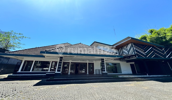 Ruang Usaha buat Cafe , Restoran di Jl Ir Juanda Bandung 1