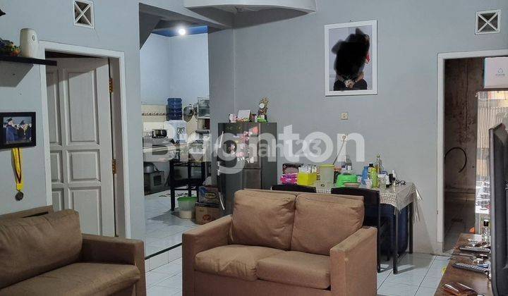 Rumah Cantik Siap huni  di Kota Baru Parahyangan 2