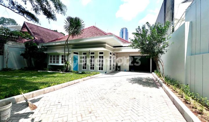 Rumah Cantik Siap Huni Menteng Jakarta