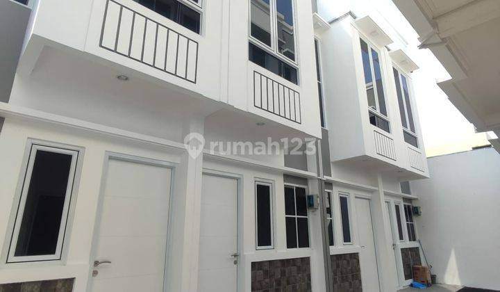 Dijual rumah lokasi strategis di jakarta Cipinang elok 2