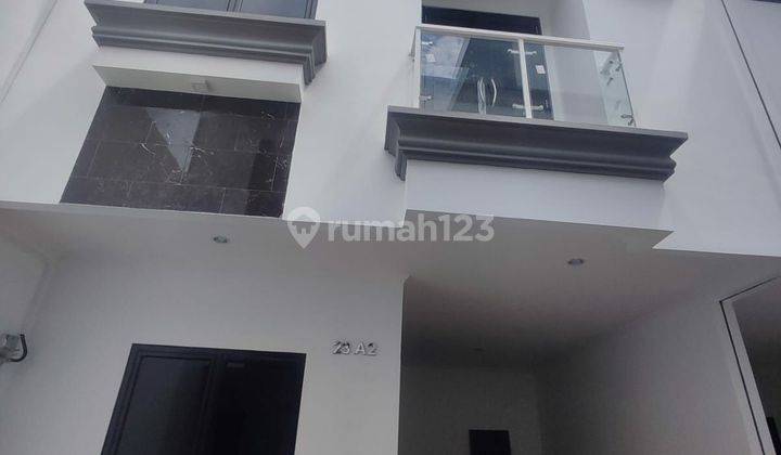 Rumah bagus  SHM lokasi strategis di cempaka putih 1