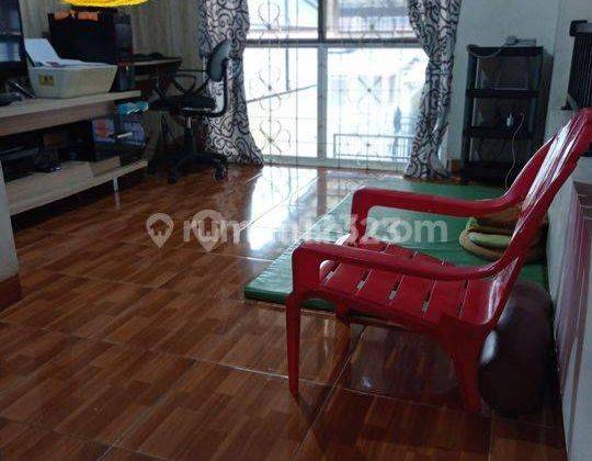 Dijual Rumah Bagus 3 Lantai SHM Siap Huni 2