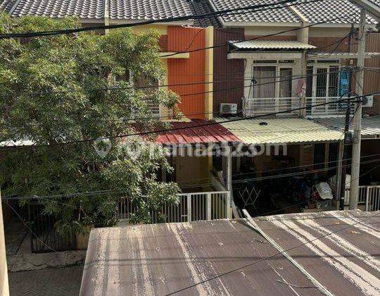 Dijual Rumah Bagus 2 Lantai SHM Daerah Taman Surya 2