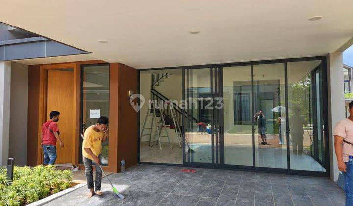 Dijual  Rumah Furnished Baru di Sanctuary Sentul, Sentul City 2