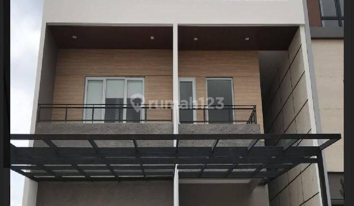 Dijual  Rumah 3 Lantai Semi Furnished di Sutera Onyx - Alam Sutera, Alam Sutera 1