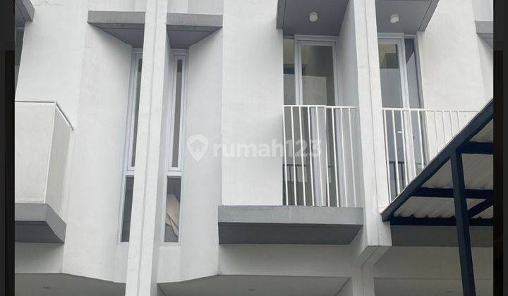 Dijual  BU Rumah Full  Furnished di Cluster Myza House , BSD City 1