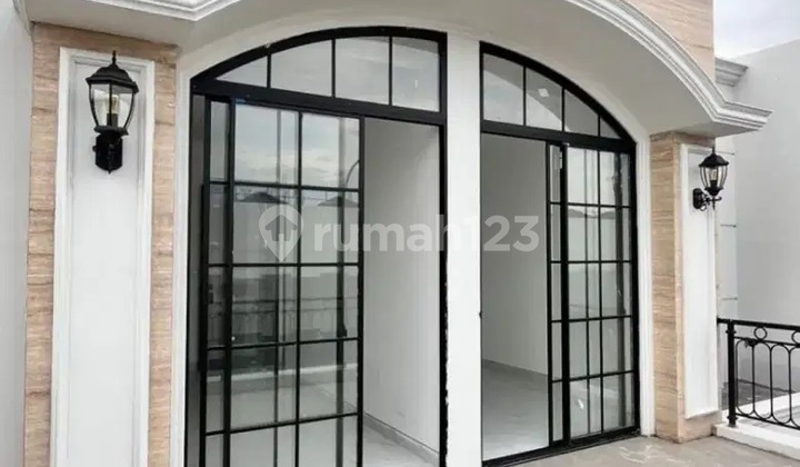 Disewakan Rumah Modern Cluster Bukit Nirmala Pik 2