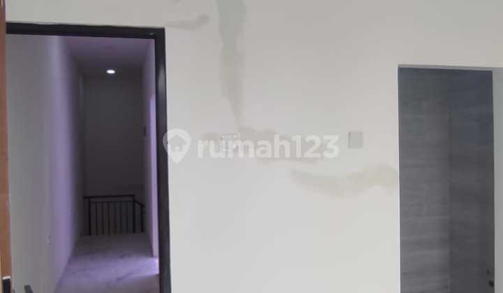 Dijual Cepat Rumah Minimalis Taman Palem Lestari Blok E