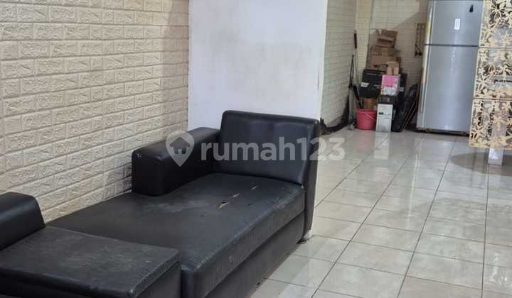 For Sale Strategic House The Pasadena Cengkareng West Jakarta 2