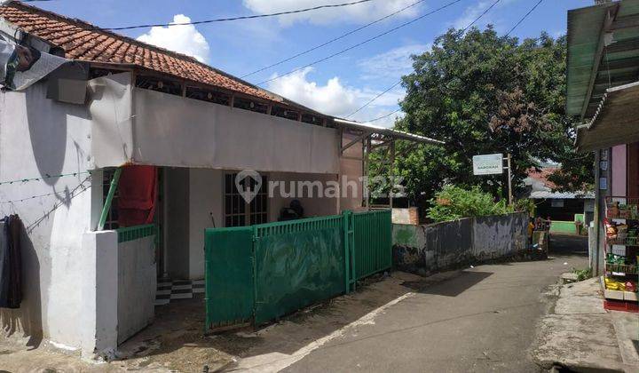 Dijual Cepat Rumah Perkampungan di Kademangan  2