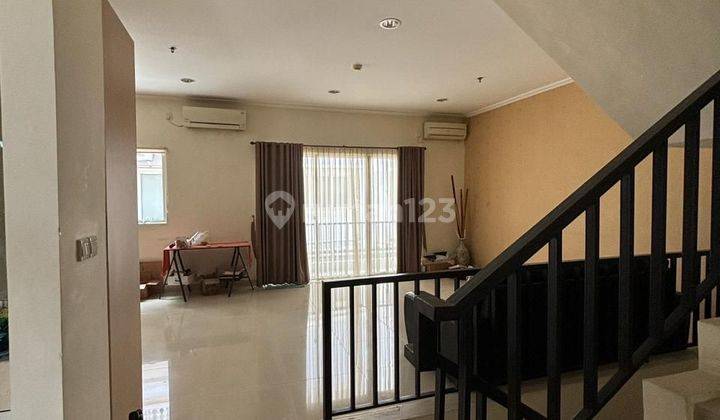 Rumah Bagus Siap Huni The Villas MOI 2