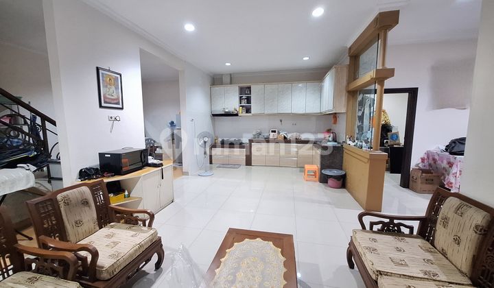 Rumah Bebas Banjir Di Gading Pelangi, Hoek, 2 Lantai Rumah Bebas Banjir Di Gading Pelangi, Hoek, 2 Lantai