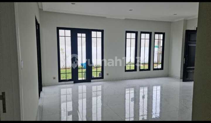 Turun Harga! Rumah Baru Summarecon Crown Gading