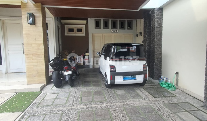 Rumah Semi Furnished 3 Lantai di Cipinang Jakarta Timur 2