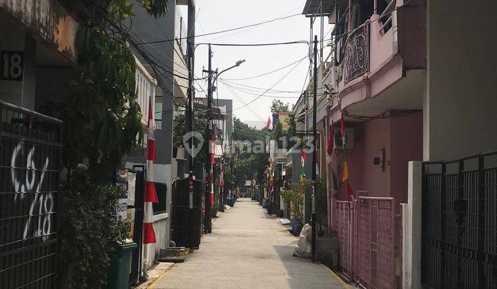 Rumah Hitung Tanah Dekat Mall Kelapa Gading  2