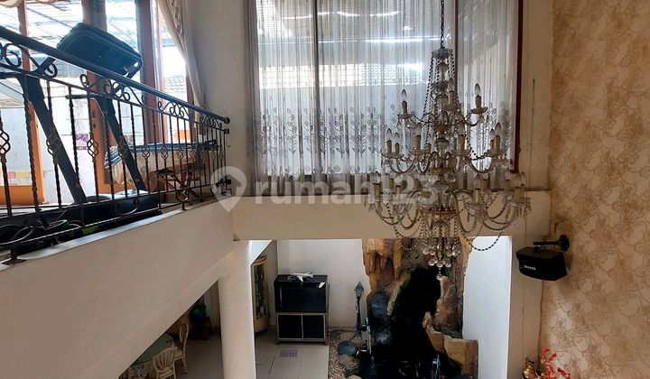 Rumah 2 lantai siap huni di Janur Indah Kelapa Gading Rumah 2 lantai siap huni di Janur Indah Kelapa Gading