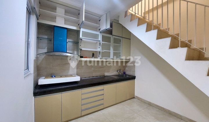 Rumah Baru Siap Huni 2 lantai komplek Cengkir Barat Kelapa Gading Rumah Baru Siap Huni 2 lantai komplek Cengkir Barat Kelapa Gading