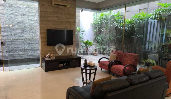 2.5-Story House in Kelapa Gading, Nias, Very Ready to Live In, Tidy #C13 2